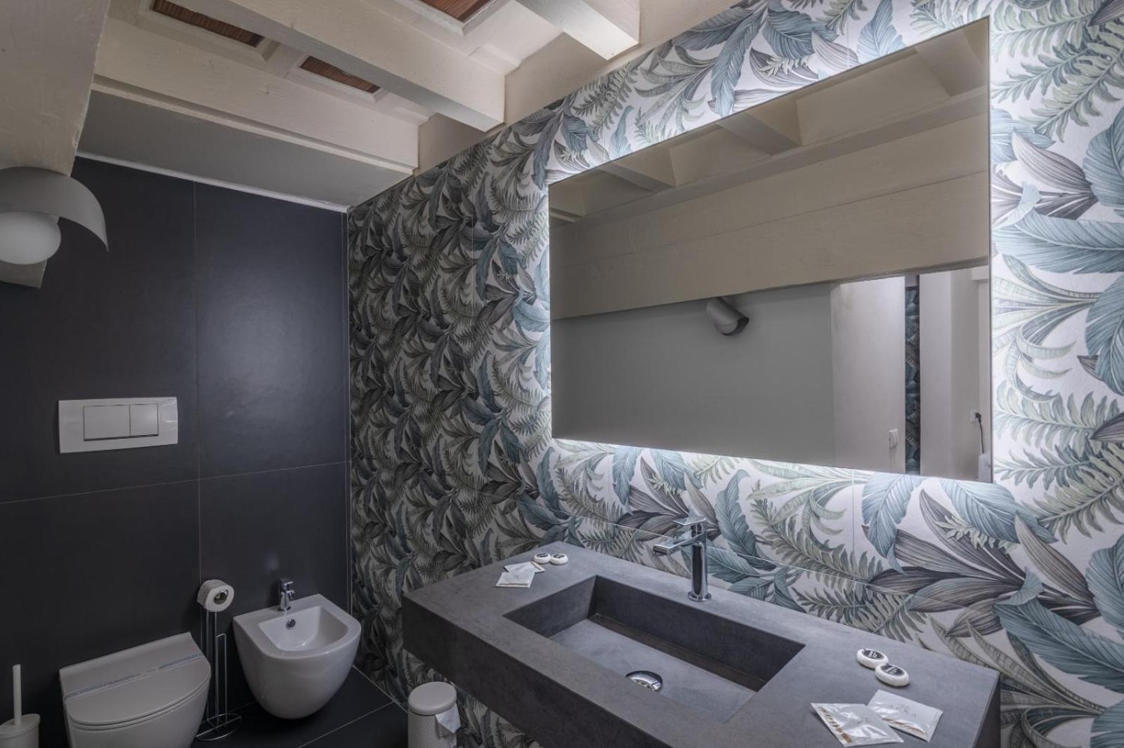 Fabroniana Apartment Elegant ปิสโตยา ภายนอก รูปภาพ